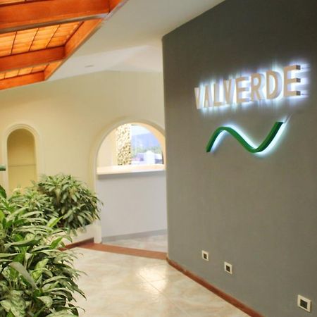 Hotel Boutique Valverde Cumbres De La Escalon Mejicanos Luaran gambar