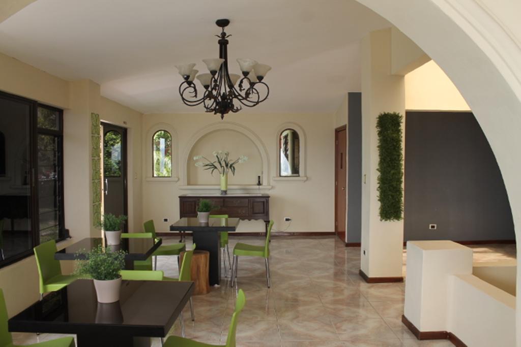 Hotel Boutique Valverde Cumbres De La Escalon Mejicanos Luaran gambar