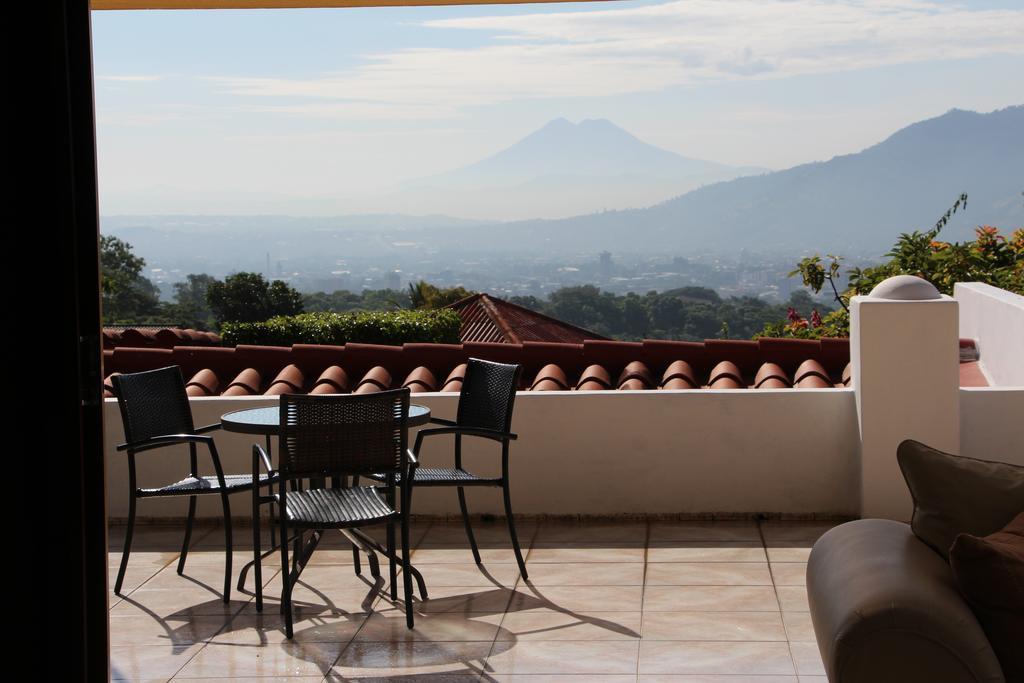 Hotel Boutique Valverde Cumbres De La Escalon Mejicanos Luaran gambar