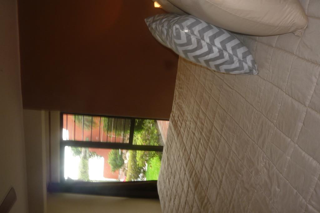 Hotel Boutique Valverde Cumbres De La Escalon Mejicanos Bilik gambar