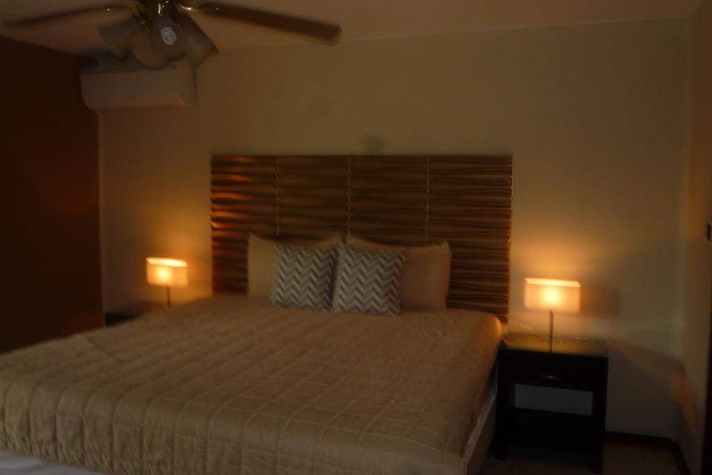 Hotel Boutique Valverde Cumbres De La Escalon Mejicanos Bilik gambar