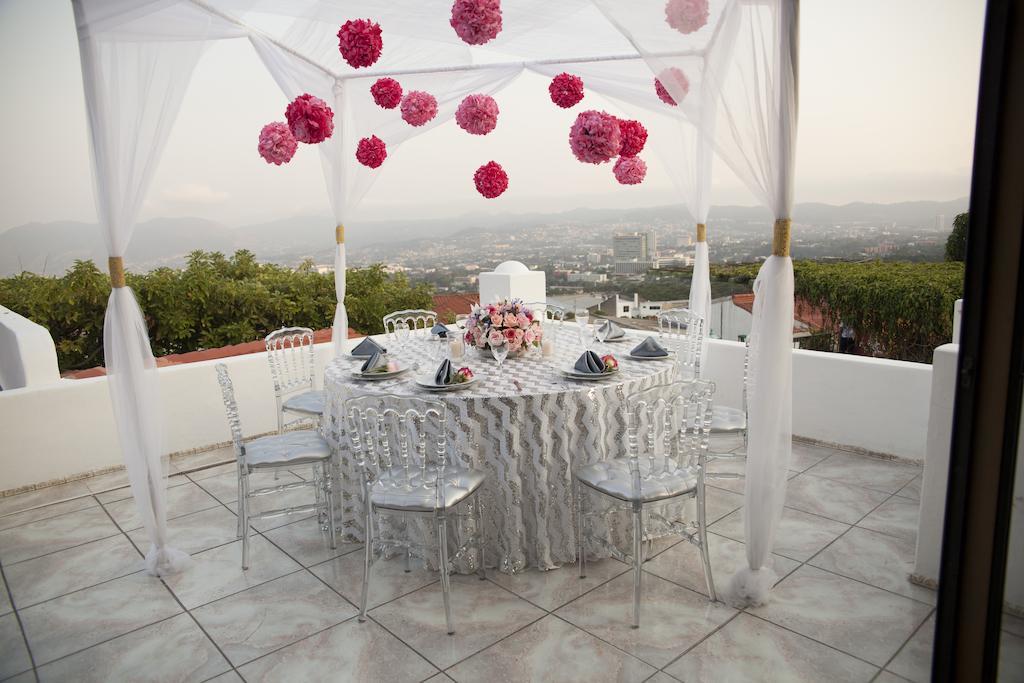 Hotel Boutique Valverde Cumbres De La Escalon Mejicanos Luaran gambar