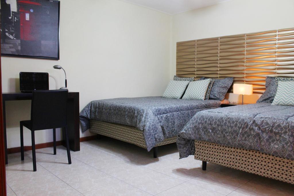 Hotel Boutique Valverde Cumbres De La Escalon Mejicanos Bilik gambar