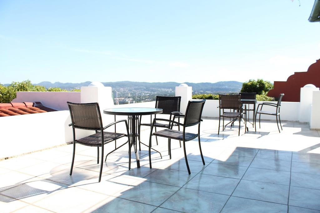 Hotel Boutique Valverde Cumbres De La Escalon Mejicanos Luaran gambar